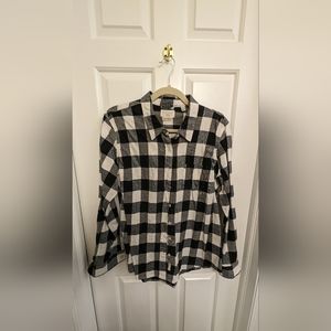 Women's weatherproof Black and White flannel size XL